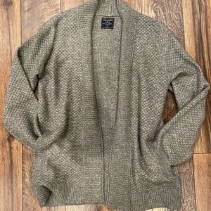 Abercrombie and Fitch women’s cardigan